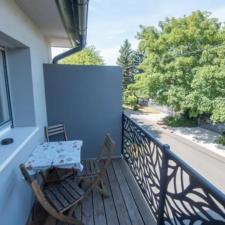 Apart Vila Apartman *
